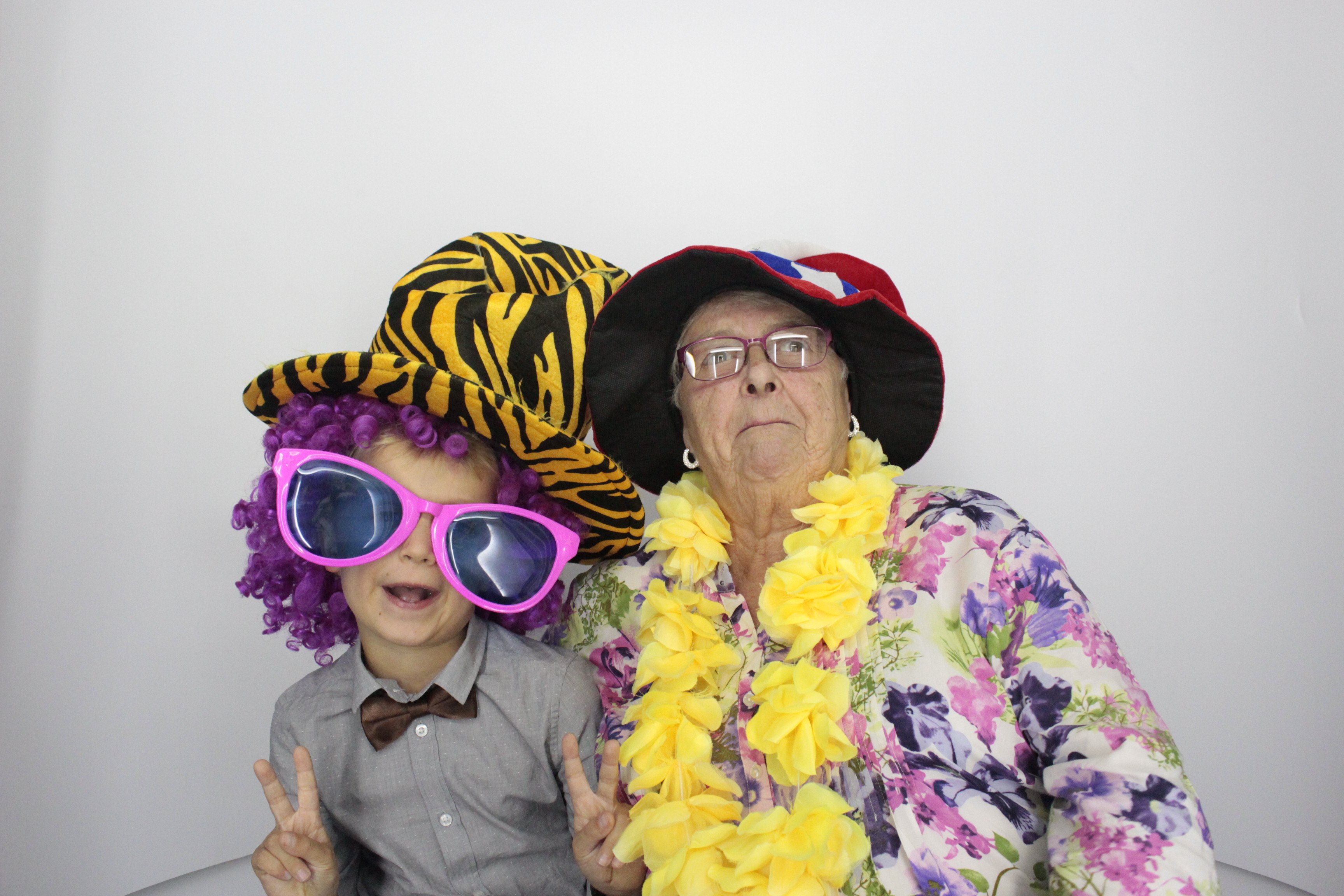 Ollie & Amy's Wedding | View more photos from the event at gallery.myphotoboothexperience.co.uk/u/MyPhotoBoothExperienceLtd/Ollie-Amys-Wedding